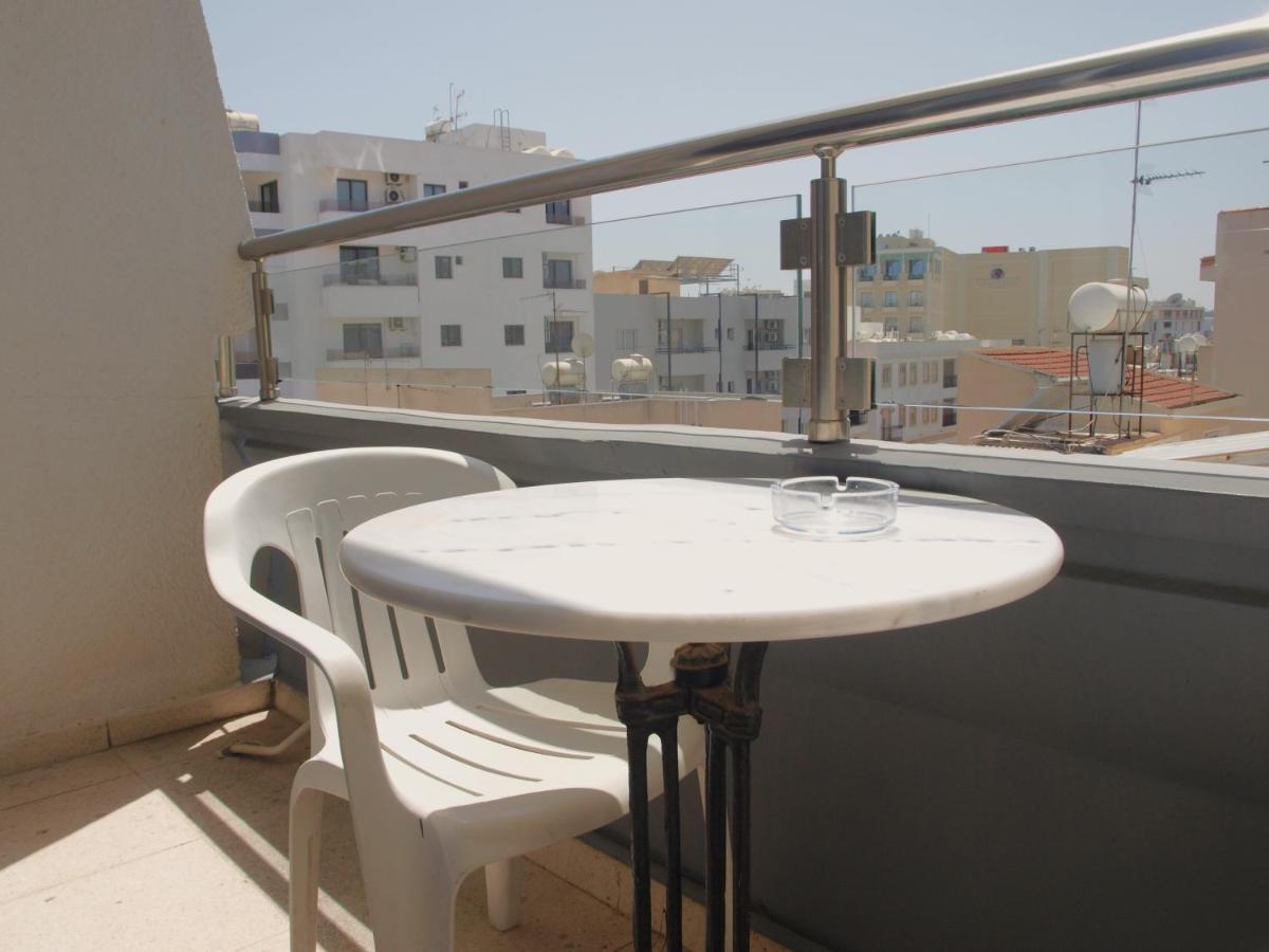 Attic City Apartments Larnaka Exterior foto